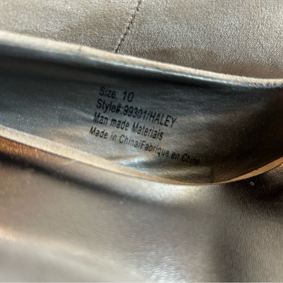 Maurices Tan Suede Platform High Heel Pumps Shoes Womens Size 10 Haley Style - Picture 3 of 6